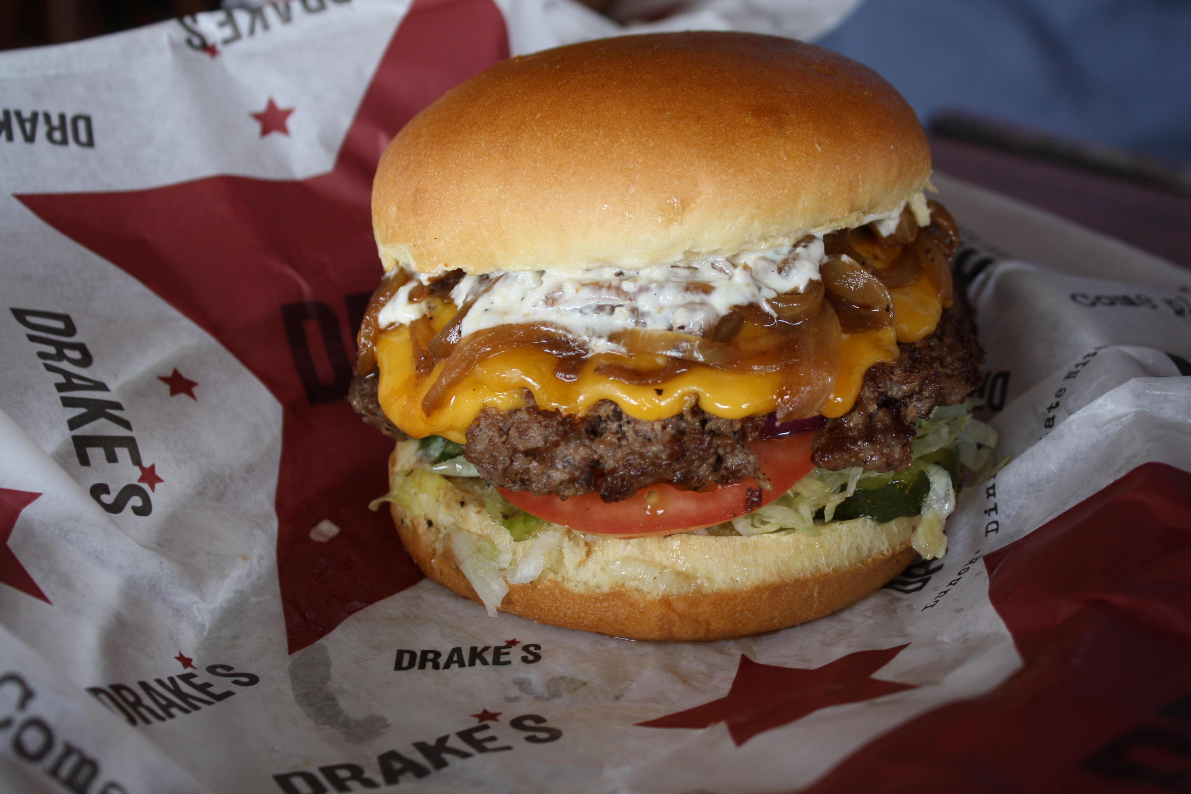 Lexington Burger Week at Drake’s! Drakes Come Play